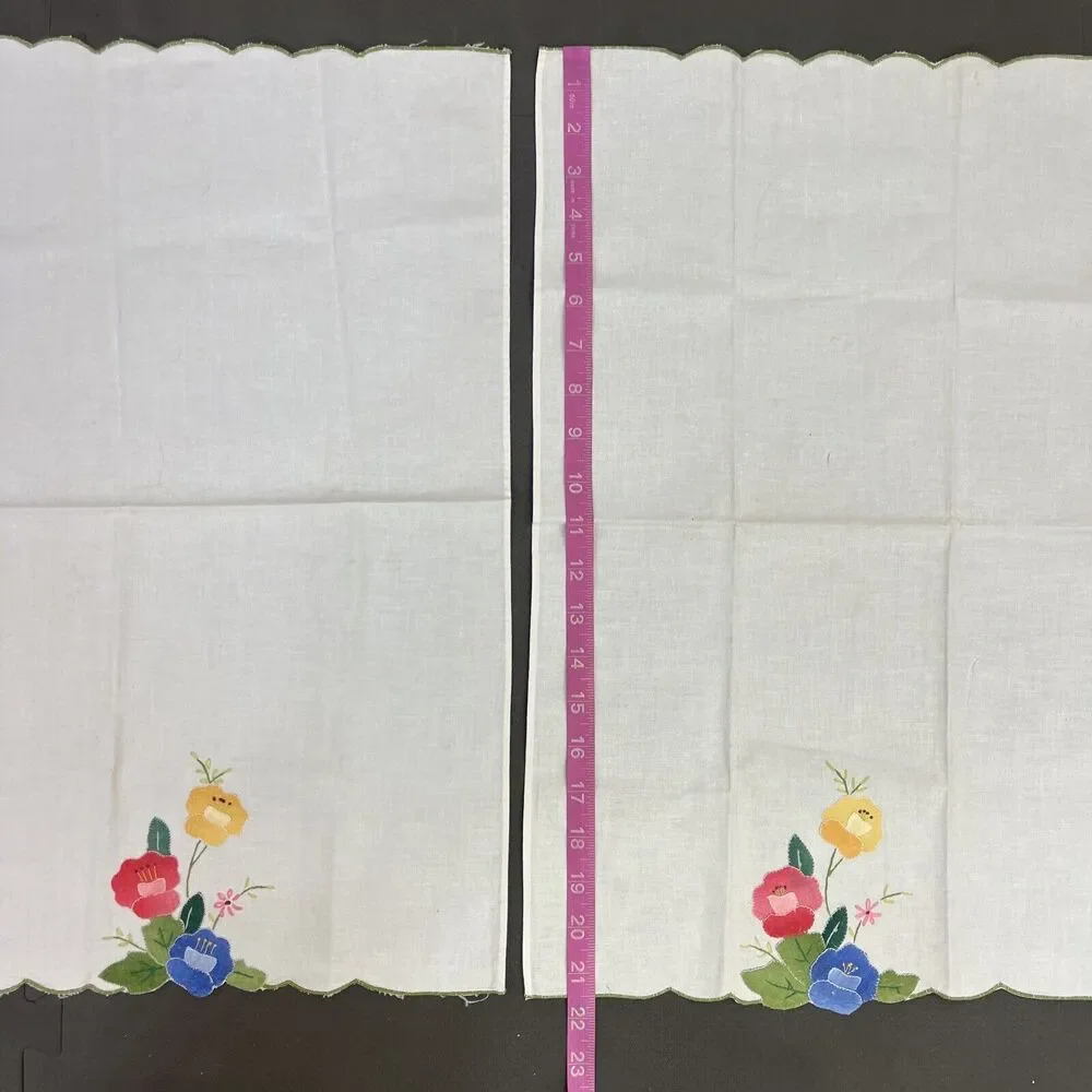 Vintage Floral Applique Embroidered Hand Tea Towel - Set of 2 FS Bnfts Charity